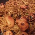 ばぶﾁｬﾝ's cooksnap of when they made ルウで作る！ビールに合うカレー焼きそば.