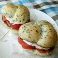 もじゃこてつー's cooksnap of when they made クリームチーズとトマトのトースト.
