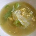 MAYUともにゃん's cooksnap of when they made レタスと卵のスープ★ヘルシー美味しい★.