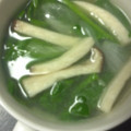 SILK0205's cooksnap of when they made 美味★ほうれん草と舞茸のスープ.