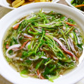 さらだaaa's cooksnap of when they made 豆苗とカニカマのもずく酢.