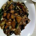 本田湾娘's cooksnap of when they made 鶏肉とじゃがいもの炒め物.