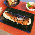 ♥黒チワワ♥'s cooksnap of when they made 簡単♪焼き塩サバの棒鮨.