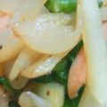熊人すみこ's cooksnap of when they made 新じゃがと魚肉ソーセージのオイスター炒め.