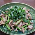 ユカリンタ's cooksnap of when they made 大葉たっぷり♪豚肉とアスパラの塩炒め.