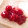 リトルタイクス's cooksnap of when they made 甘さ控えめのイチゴジャム.