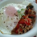 みね猫's cooksnap of when they made タイ風♡豚肉のバジル炒め飯.