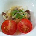 みね猫's cooksnap of when they made 鰹のたたきと新玉葱のエスニック風.