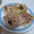 ﾕｷだるま's cooksnap of when they made 巻いて焼くだけ春巻き　シーチキハムトマト.