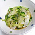 megtam♪'s cooksnap of when they made 簡単☆新玉ねぎとキュウリのポン酢和え.
