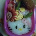 ななみはママ's cooksnap of when they made 簡単！キティちゃんのおにぎり弁当.