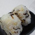 ゆみらんたん's cooksnap of when they made みんな大好き♪揚げ玉おにぎり♪.