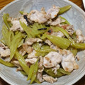 B子chan's cooksnap of when they made ふきと豚肉の梅昆布炒め.
