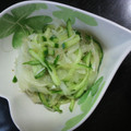 ゆあ‥＊'s cooksnap of when they made 新玉ねぎときゅうりのあっさりサラダ.