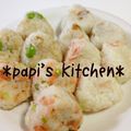 papikun's cooksnap of when they made 梅+しらすおにぎり.