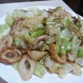 かなた0202's cooksnap of when they made カレー味のいかバター炒め.