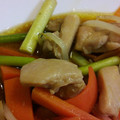 ☆あとむ☆'s cooksnap of when they made にんにくの芽と鶏モモ肉のオイマヨ炒め★.