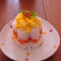 たんし's cooksnap of when they made おしゃれなご飯☆型押し鮭フレーク寿司.