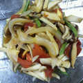 たぼーん's cooksnap of when they made キノコとトマトのマリネ風炒め.