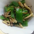 かぴーな's cooksnap of when they made ピーマンとしめじの炒め物.