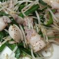 kimimaruo's cooksnap of when they made 塩麹豚バラのニラもやし炒め.