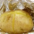 輝くくまさん's cooksnap of when they made カマンベールと新じゃがのホイル焼き.