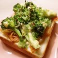 ハナ☆クロ's cooksnap of when they made キムチと葱とブロッコリーのトースト.