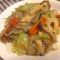Marrietty's cooksnap of when they made ちゃんぽんみたいな？おこげの中華餡かけ☆.