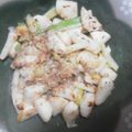 ヨポコ's cooksnap of when they made 塩麹さんで山芋とねぎの炒め物.