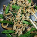 ちぃこだぉ's cooksnap of when they made スナップエンドウの中華風卵とじ.