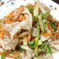 ピコピコセルピ's cooksnap of when they made 野菜たっぷり☆メークインと豚バラ炒め.