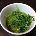 yurikaa7's cooksnap of when they made 再収穫の豆苗でレンジ胡麻和え.