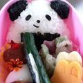 ランルーママ's cooksnap of when they made キャラ弁*三角おにぎりde 簡単パンダ.