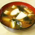 ぽりぽり拓庵's cooksnap of when they made 新じゃがいもとわかめの味噌汁.