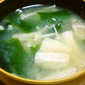 runinchef's cooksnap of when they made 母の味！　簡単　深い　えのきのおみそ汁.