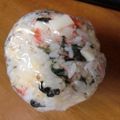 ぷちゃごん's cooksnap of when they made チーズ入り　かにかまと貝割れのおにぎり.