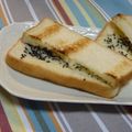 ひーゆっき's cooksnap of when they made 黒ゴマと練乳の甘いトーストサンド.