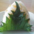 mon．'s cooksnap of when they made ほかほか味噌おにぎり♪シソを巻いて.
