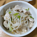よしのそ's cooksnap of when they made 節約簡単☆*鶏むね肉ともやしの蒸し焼き*.