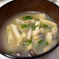 しーゆーのおかん's cooksnap of when they made しめじ 油揚げ ねぎ 炒め 味噌汁 ♪.