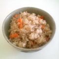natsu_es's cooksnap of when they made マイタケと人参の炊き込みご飯☆.