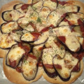 マリコーロ's cooksnap of when they made 餃子の皮で！簡単茄子のピザ.