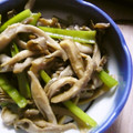maruru-nn's cooksnap of when they made 簡単☆小松菜ときのこのバター醤油炒め.