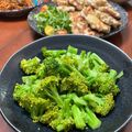 Superlittleboo's cooksnap of when they made ブロッコリーはフライパンと塩麹で蒸し茹で.