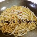 papikun's cooksnap of when they made もやしだけで旨★ピリ辛オイスター焼きそば.