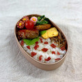 かっちゃん杉's cooksnap of when they made 懐かしいお弁当♡ご飯に梅干しを散りばめて.