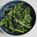 hirotofumi's cooksnap of when they made 韓国風春菊のサラダ.