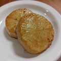 かなひな命's cooksnap of when they made めちゃ旨！ガーリックバターの大根ステーキ.