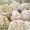 yukiじるし's cooksnap of when they made サラダ油で胡麻きなこスノーボールクッキー.