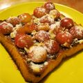 ★ひいらぎ★'s cooksnap of when they made さくらんぼを乗せたミルキー塩あんトースト.